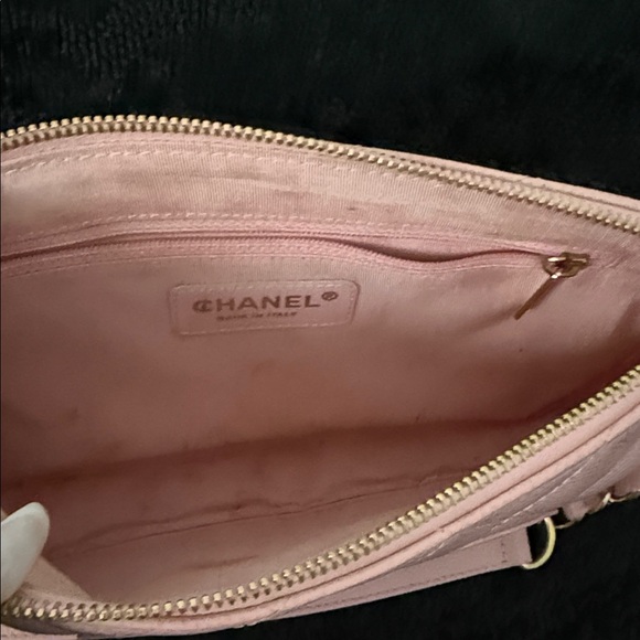 Chanel Pink Quilted Shoulder Bag - Picture 4 of 4